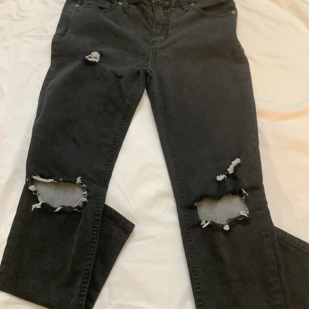 Free People Faded Noir Shredded Knee Skinny Jeans Mall Goth Vintage Y2K- Size 28